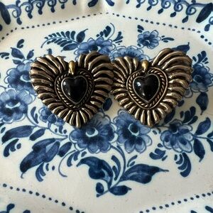 Vintage Black and Gold Heart Earrings